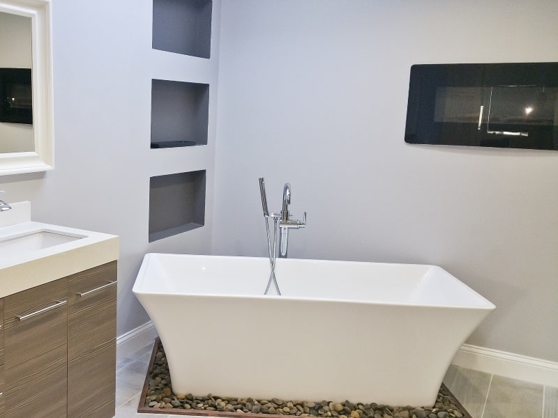 Bathroom Renovation Chicago Painting chicago interior & exterior painting project photo galleries Bathroom Renovation Chicago Painting chicago interior & exterior painting project photo galleries