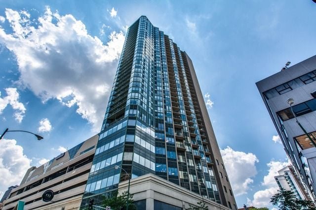 Gold Coast Galleria Condo Remodel - 111 W. Maple St (Gold Coast)