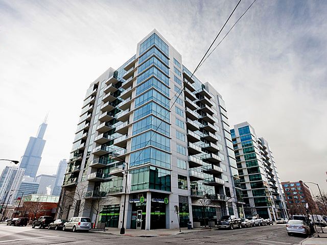Emerald Lofts Condo Remodel - 123 S Green St (West Loop)