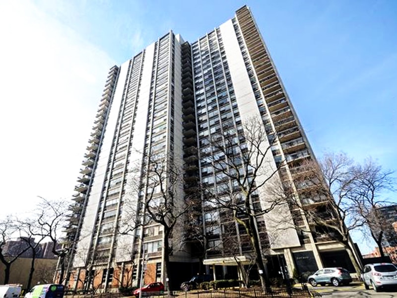 Bryant House Condo Remodel - 1455 N Sandburg Terrace (Old Town)