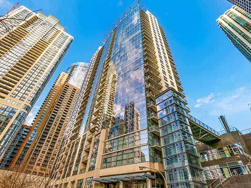 Lancaster Tower Condominium Remodeling at 201 N Westshore Dr in New East Side