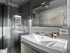 glass time-bathroom