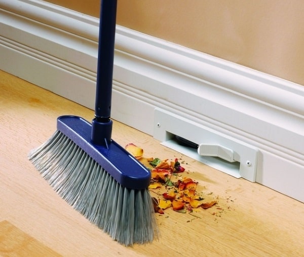 vacuum baseboards