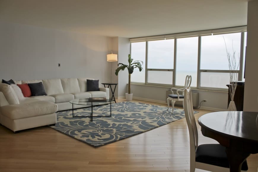 edgewater condo livingroom after remodel